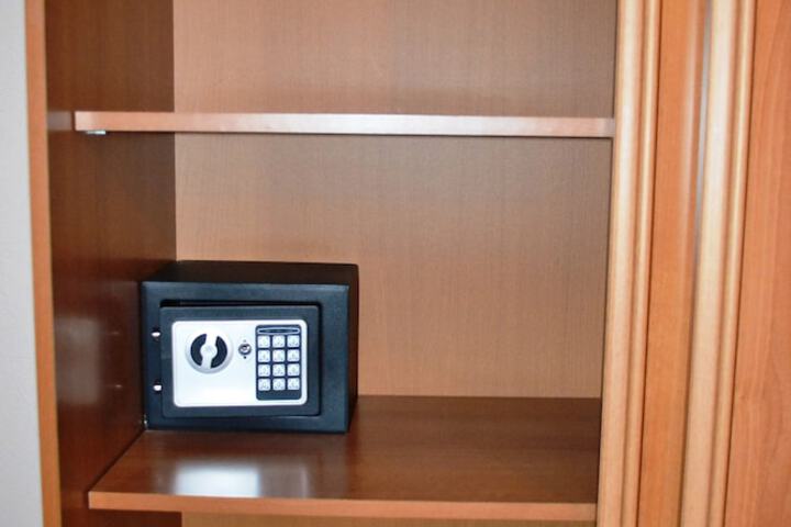 Room 5 of 47