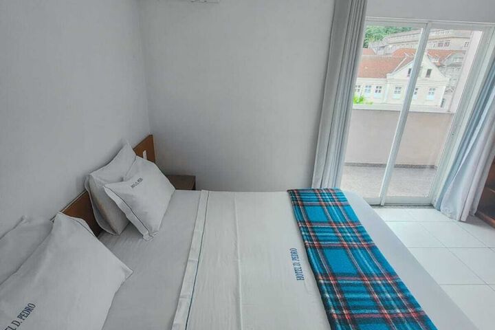 Room 18 of 38