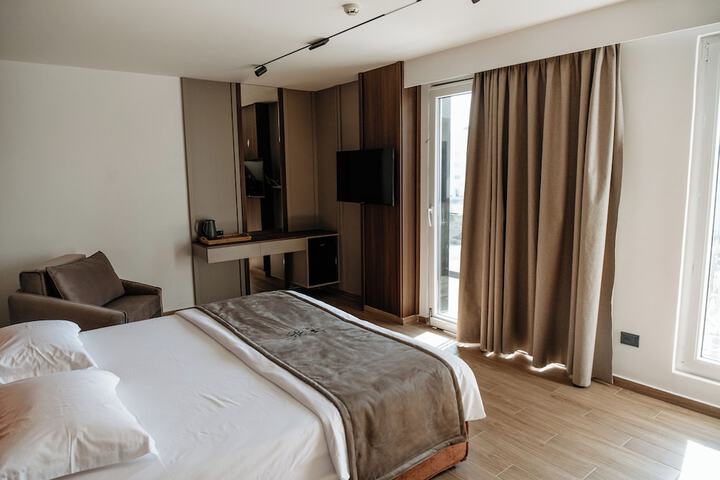 Room 31 of 114