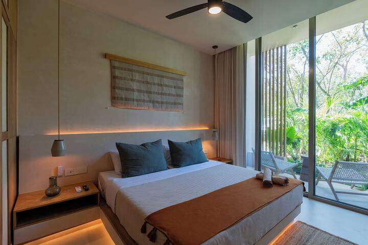 Room 15 of 80