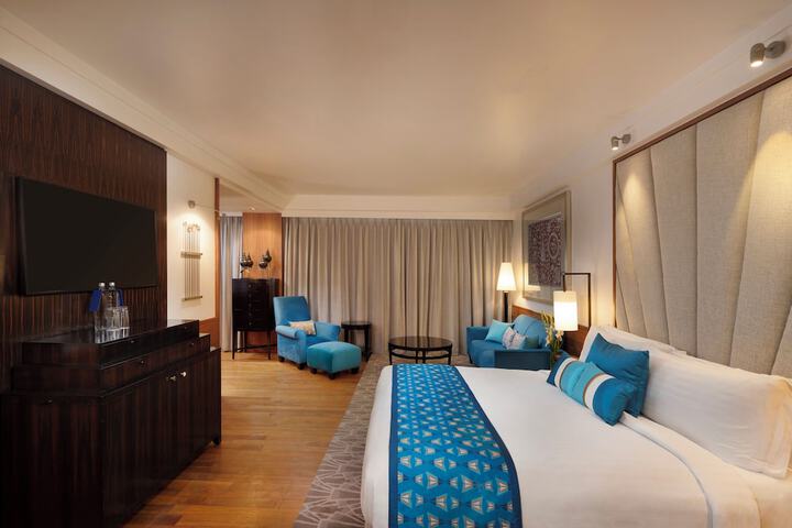 Room 26 of 159