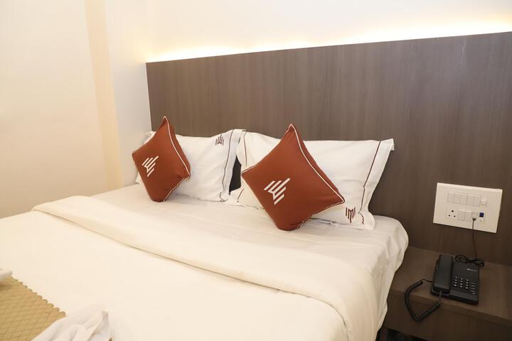Room 5 of 36
