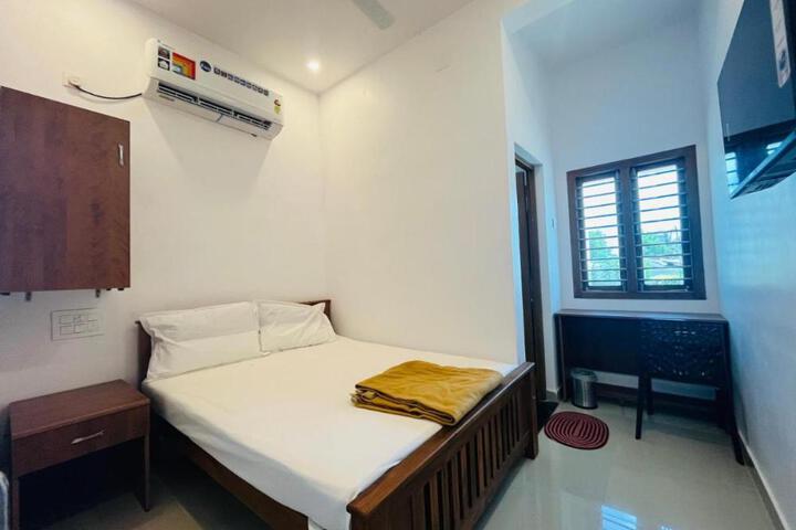 Photo of SRI BALAJI LODGING