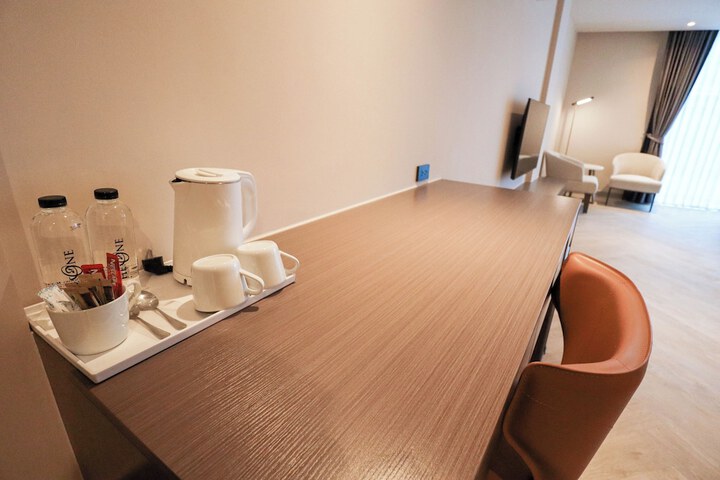 Room 52 of 103