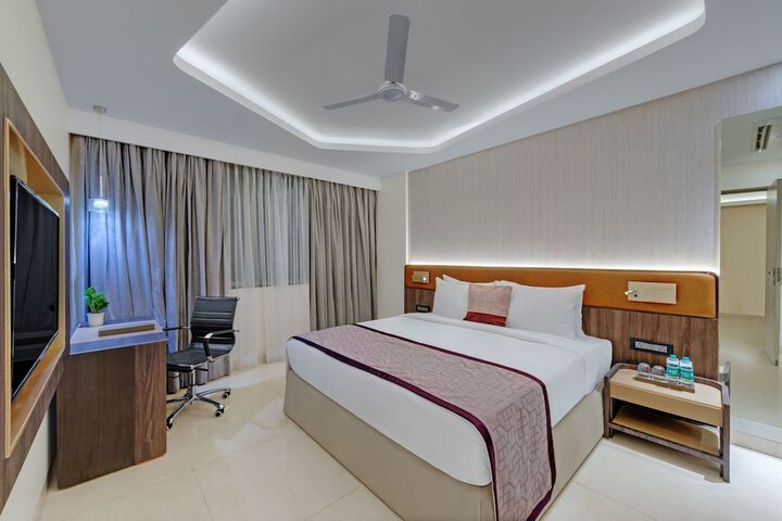 Room 4 of 31