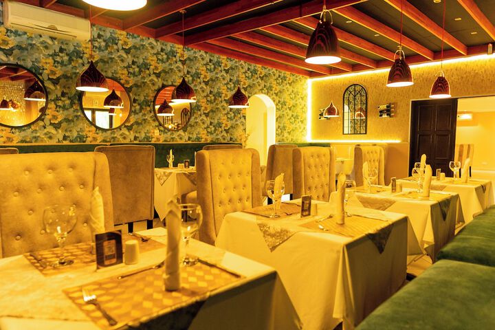 Dining 50 of 67