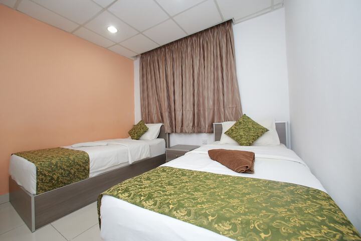 Room 38 of 128