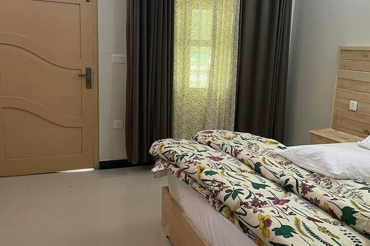Room 15 of 26