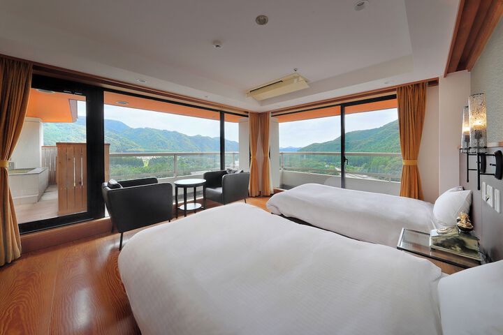 Room 20 of 123
