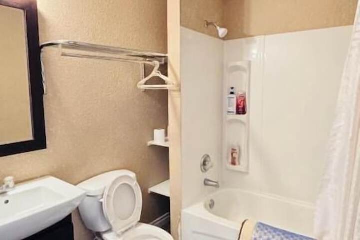 Room 12 of 20