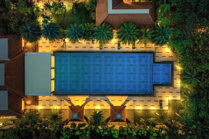 Pool 19 of 41