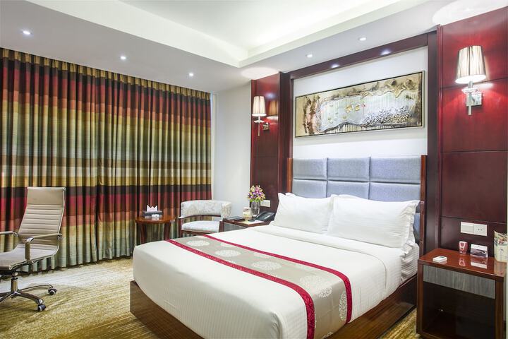 Room 10 of 47