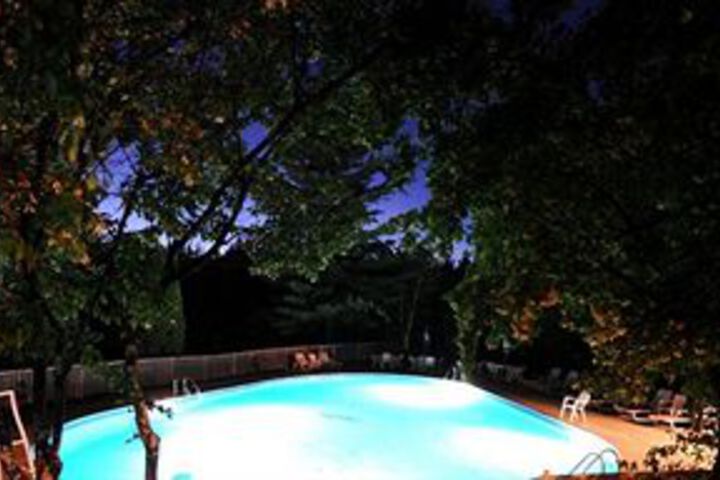 Pool 31 of 42