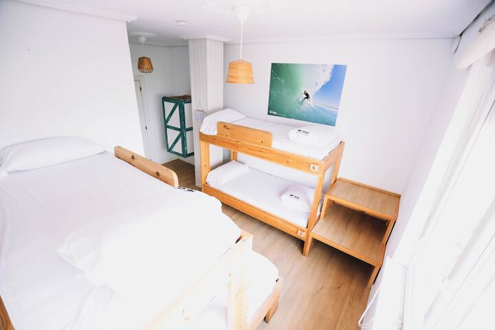 Room 4 of 24