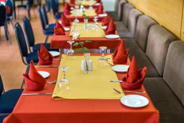 Dining 15 of 29
