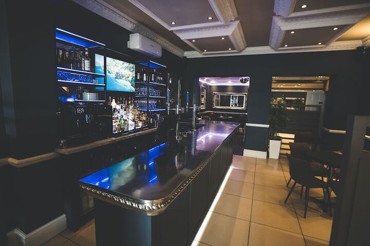 Lounge 45 of 60