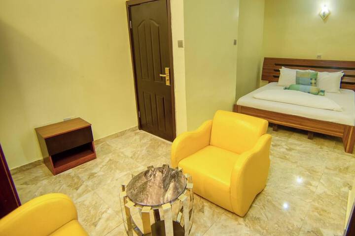 Room 5 of 30