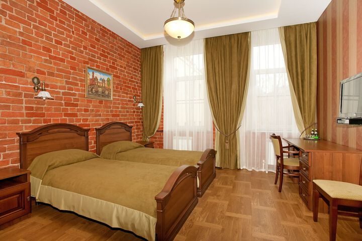 Room 6 of 34