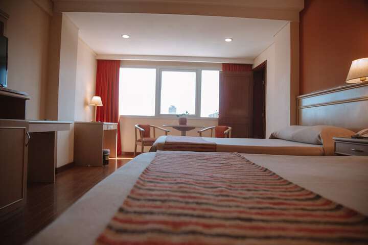 Room 5 of 41