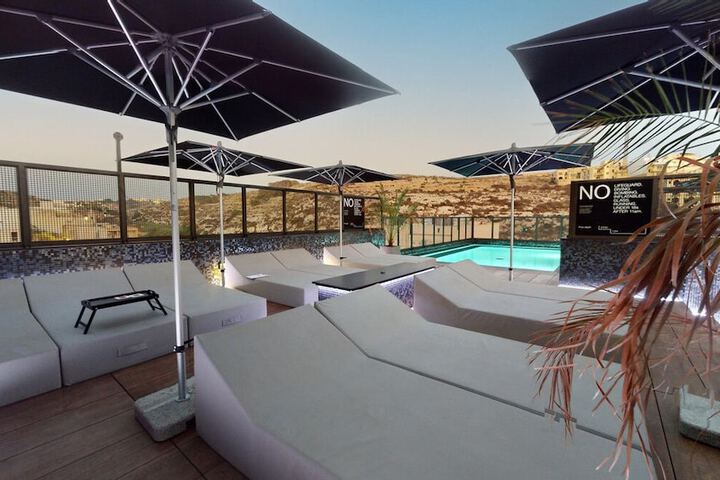 Pool 55 of 65