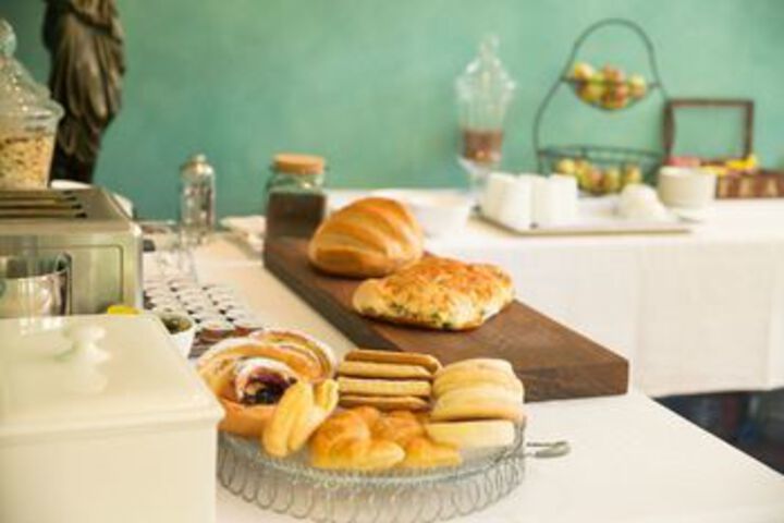 Breakfast/Coffee Service 61 of 108