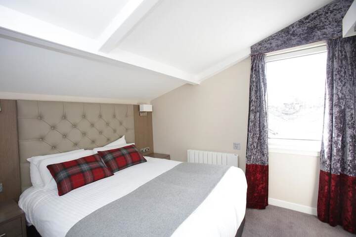 Room 16 of 72
