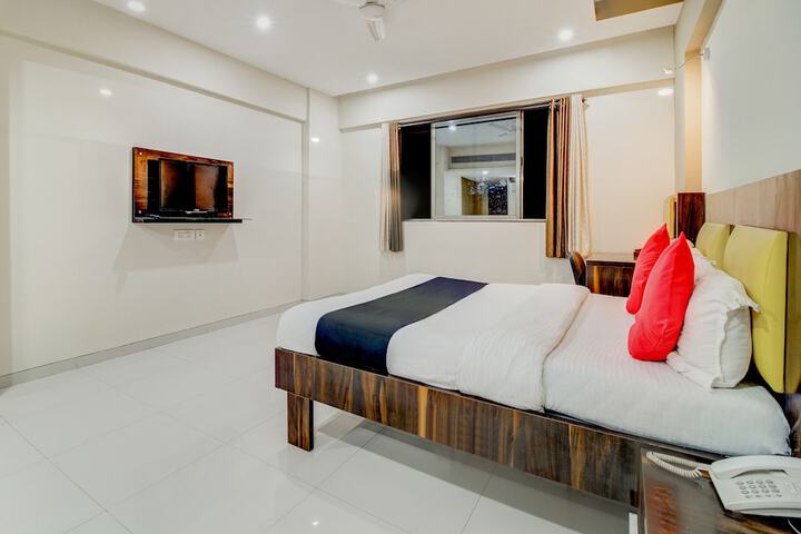 Room 11 of 40