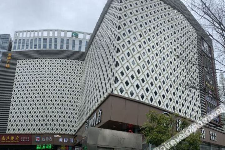 Hotel 2 of 18