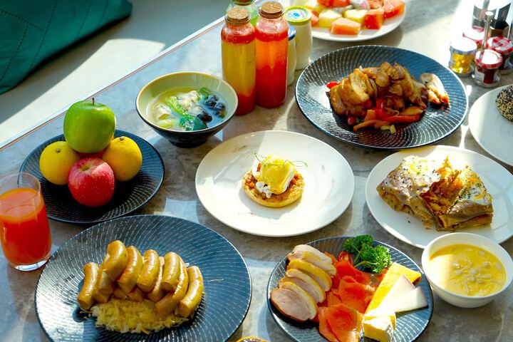 Dining 56 of 70