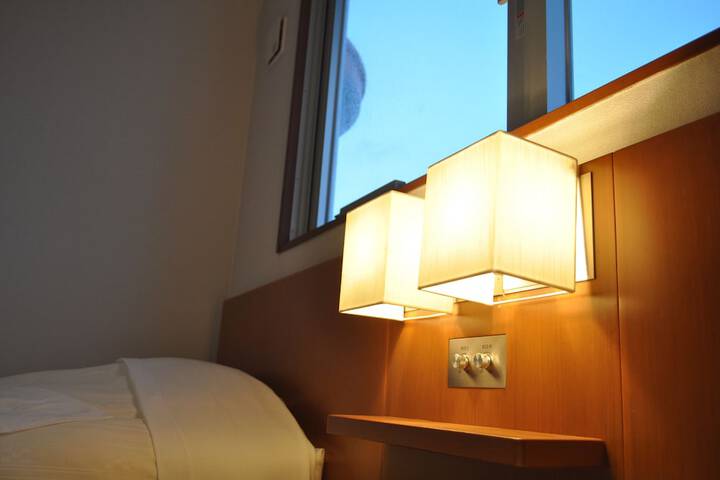 Room 6 of 56