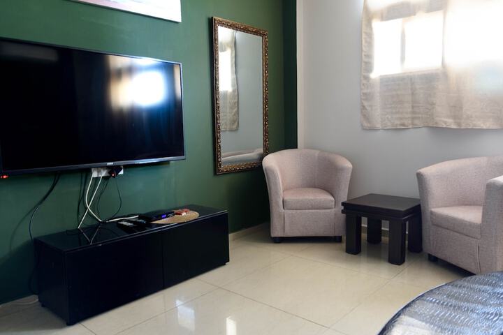 Room 14 of 40