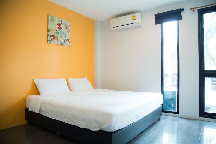 Room 8 of 26