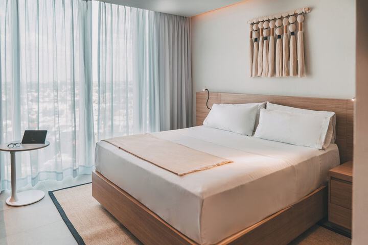 Room 48 of 335