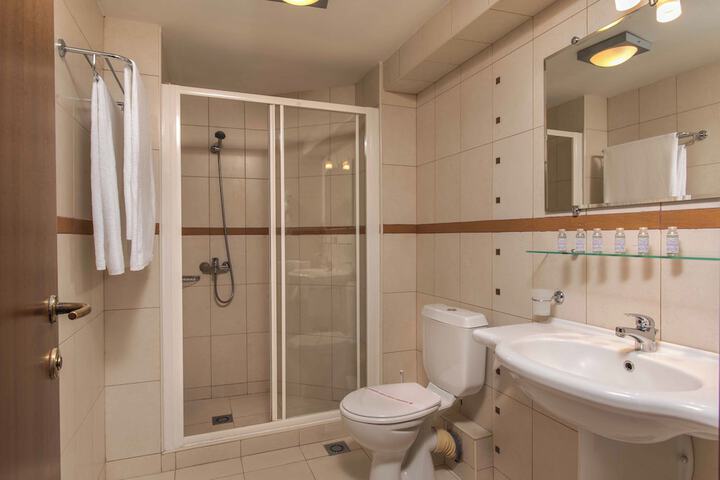 Room 14 of 23