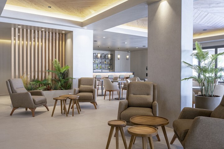 Guest Lobby