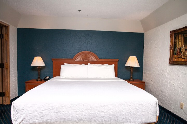 Room 80 of 175