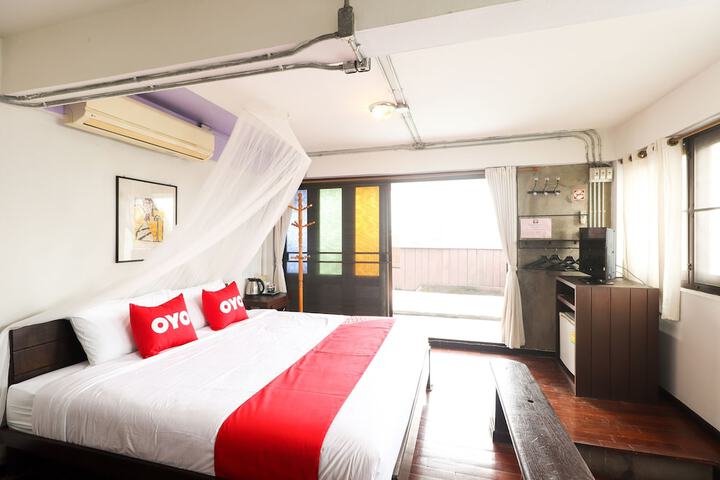 Room 18 of 37