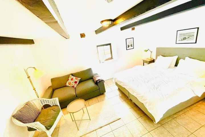 Room 25 of 140