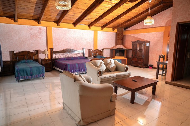 Room 15 of 40