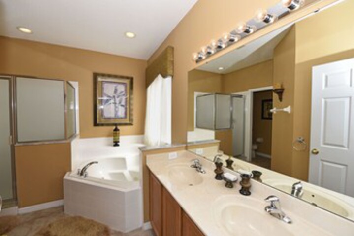 Room 5 of 27