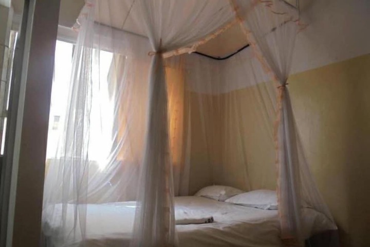 Room 8 of 21