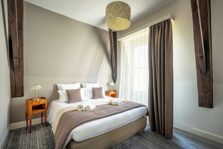 Room 4 of 45