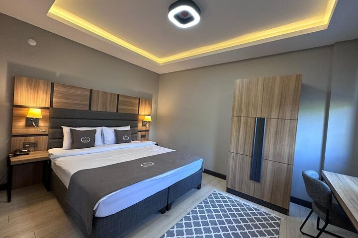 Hotel 69 of 72