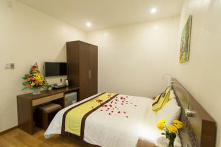 Room 12 of 21