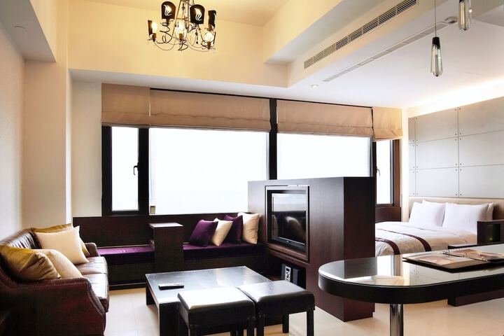 Room 6 of 29