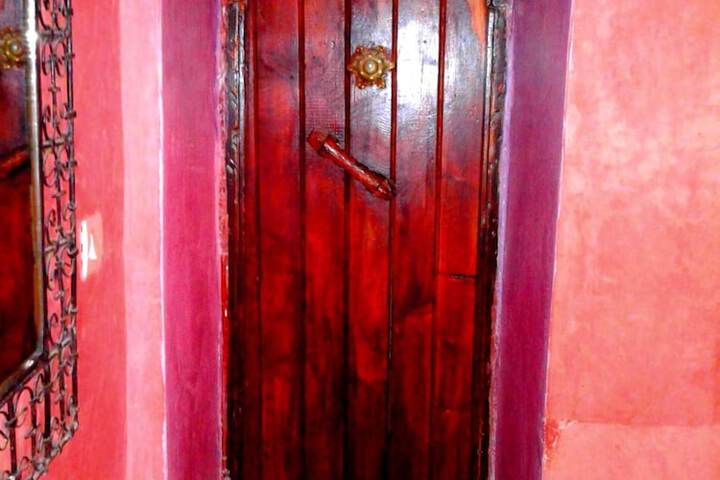 Room 12 of 51