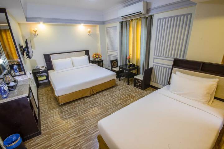 Room 8 of 26