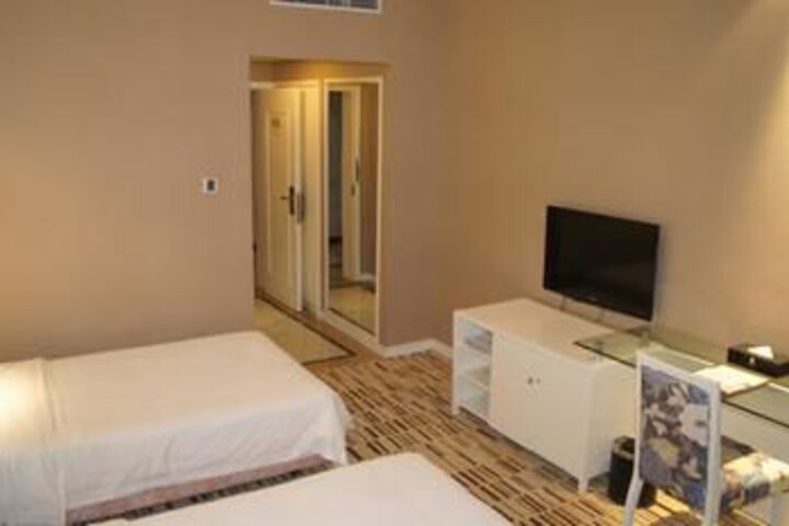 Room 38 of 73