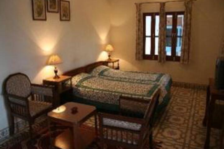 Room 3 of 5