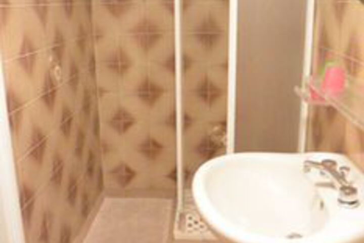 Room 2 of 17